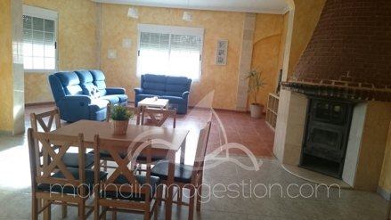 Chalet independiente, Situado en Crevillent Alicante 4