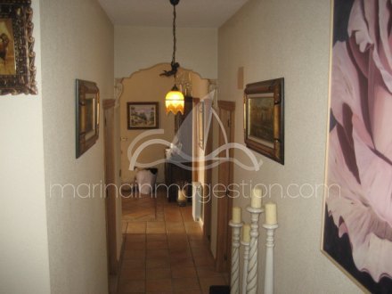 Chalet independiente, Situado en Elche Alicante 34