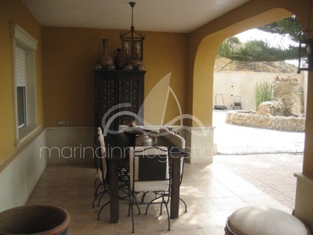 Chalet independiente, Situado en Elche Alicante 36