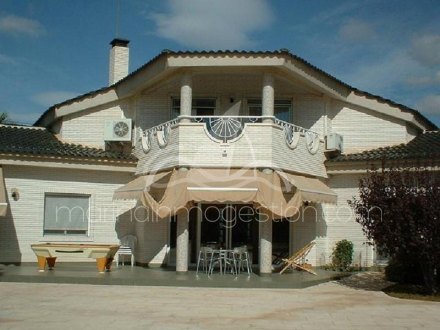 Chalet independiente, Situado en Elche Alicante 2