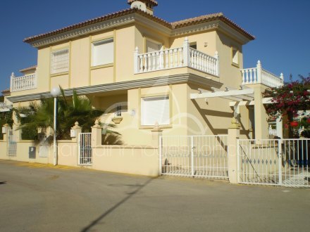 Chalet, Situado en Torrevieja Alicante 1