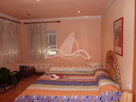 Chalet independiente, Situado en Elche Alicante 18