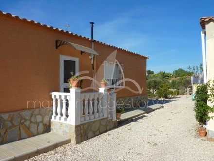 Chalet independiente, Situado en San Fulgencio Alicante 12