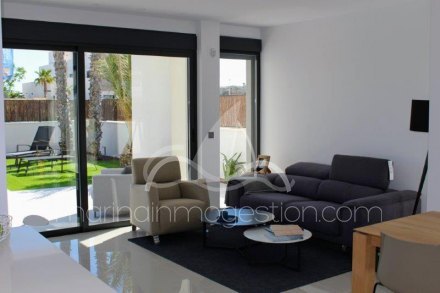 Chalet independiente, Situado en Elche Alicante 8