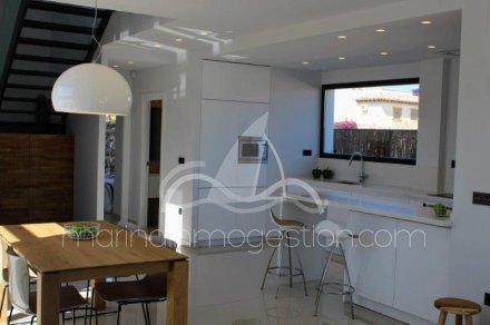 Chalet independiente, Situado en Elche Alicante 9